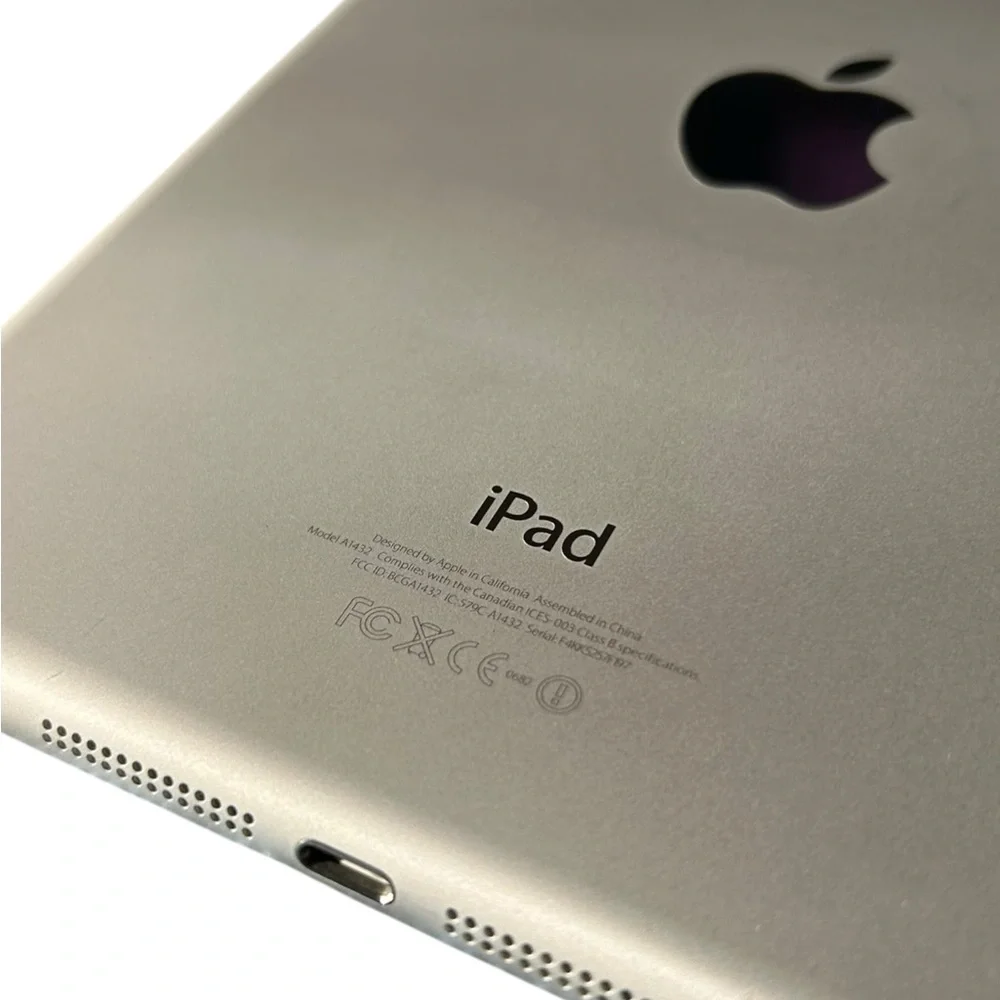APPLE | The iPad Mini (WiFi Only) - MD532LL/A - 32GB - Silver - Original Box